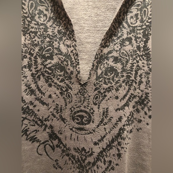Rip Curl Wolf Sweatshirt from PacSun - Picture 2 of 4